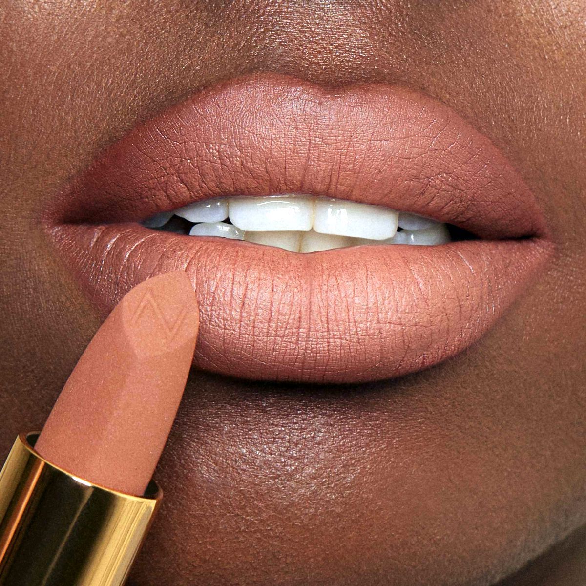 Nabla Makeup Matte Pleasure Lipstick Glam On