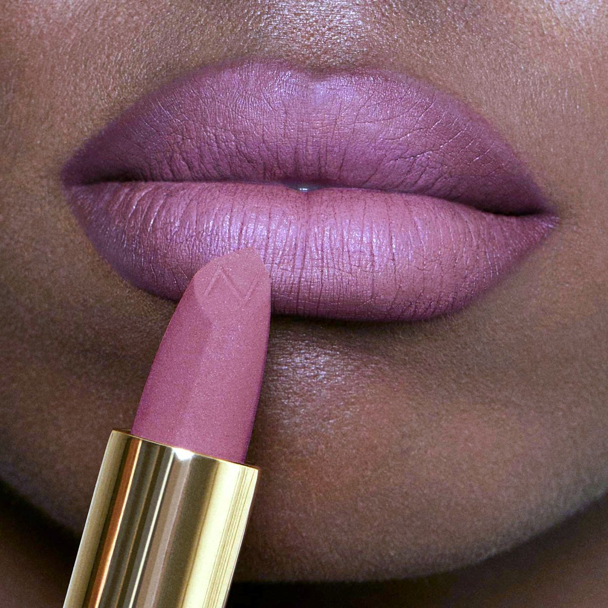Nabla Makeup Matte Pleasure Lipstick Naked Mauve