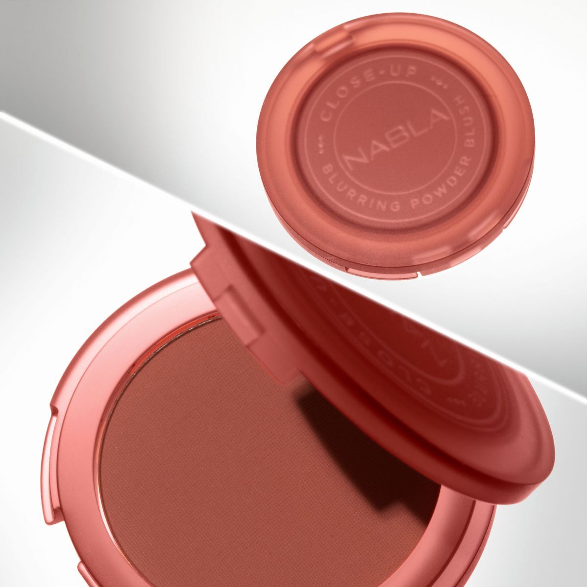 Nabla Makeup Close-up Blurring Powder Blush Satisfaction