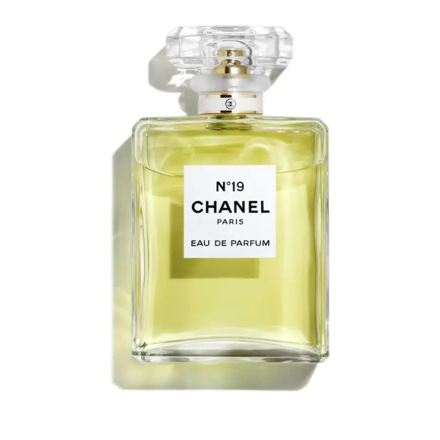 N°19 Eau De Parfum Vaporizzatore 100ml