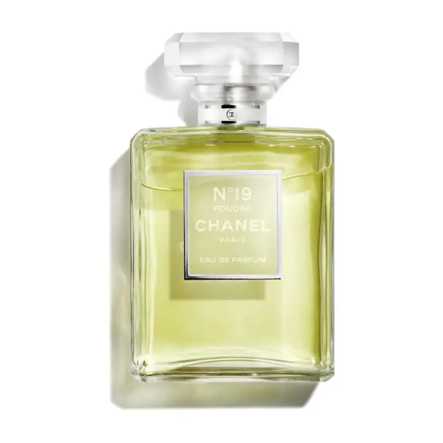 N°19 Poudré Eau De Parfum Vaporizzatore 50ml