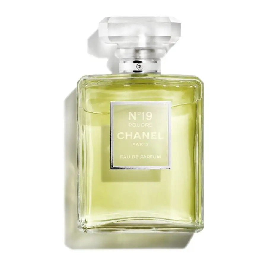 N°19 Poudré Eau De Parfum Vaporizzatore 100ml