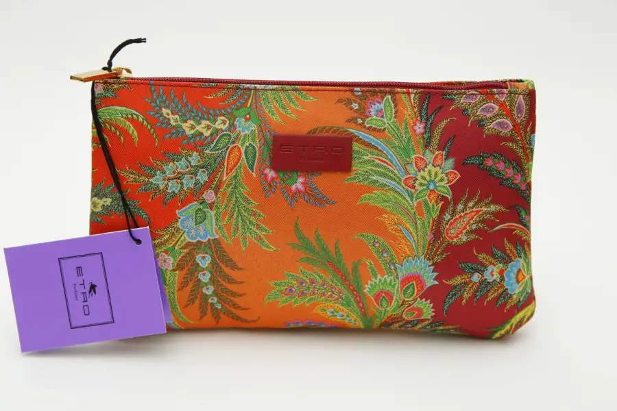 Etr Pochette Media 1569 24 19