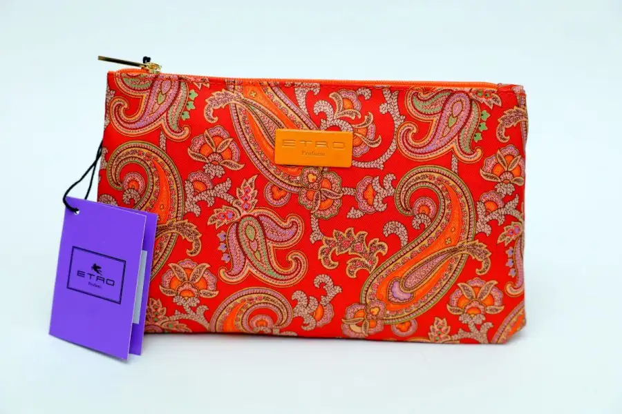 Etr Pochette Media 1569 24 56