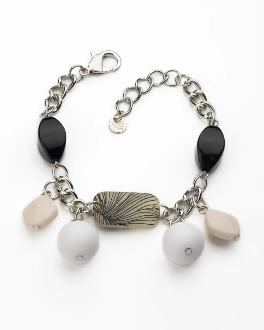 Bracciale Con Catena Groumette In Metallo Rodiato Ed Elementi In Resina Lucida Opaca E Frosted Nei Colori Biaco E Nero -