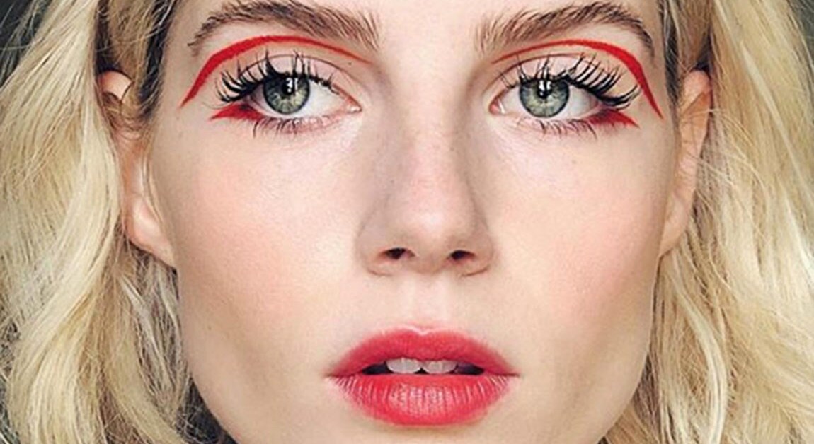 La nuova tendenza in fatto di make-up: il doppio eyeliner